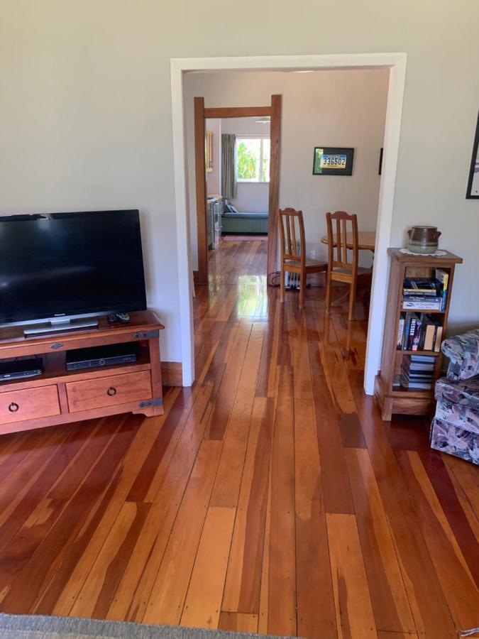 One Panama Villa Martinborough Exterior photo
