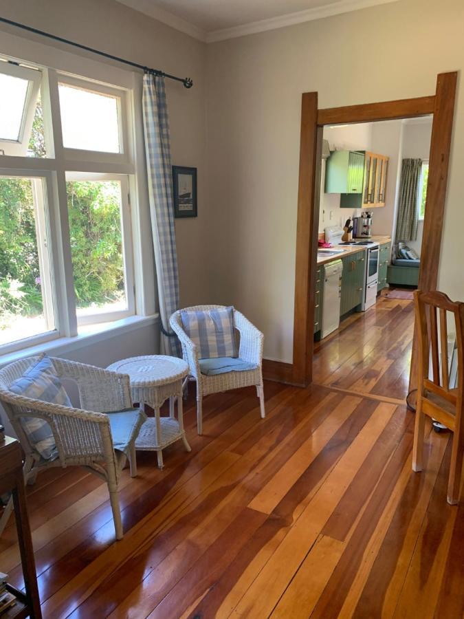 One Panama Villa Martinborough Exterior photo